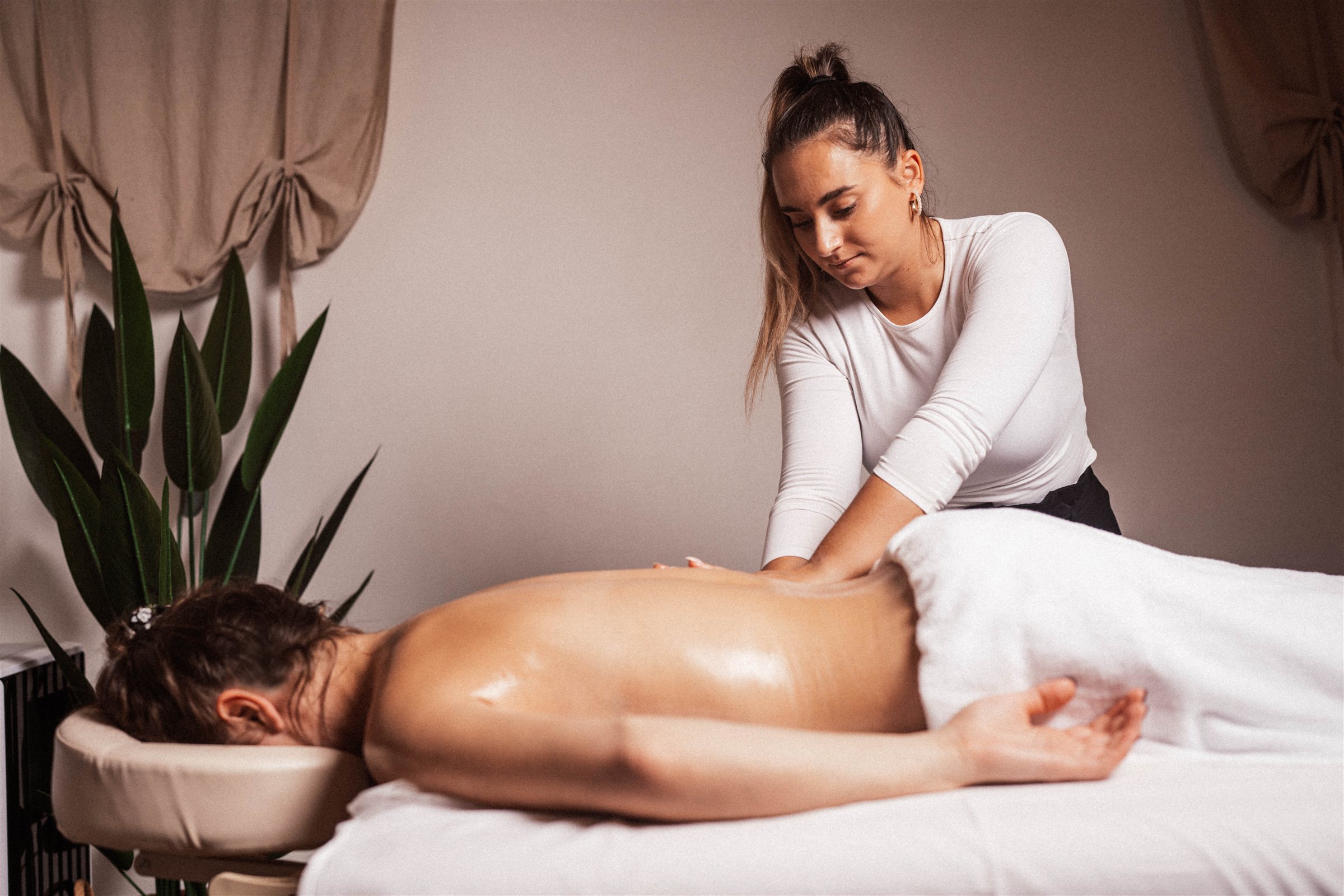 Jeruzalem_Slovenija Masažna soba v vinski kleti, wellness spa vikend za dva